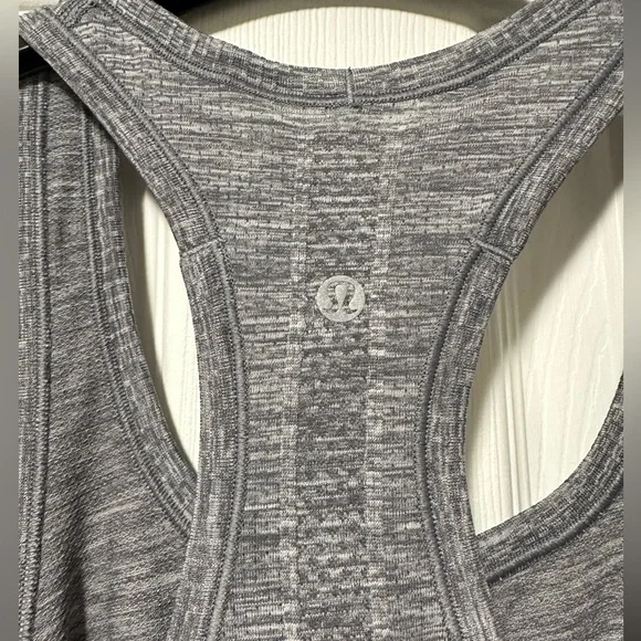 Lululemon Swiftly Tech Racerback Tank - Picture 2 of 3